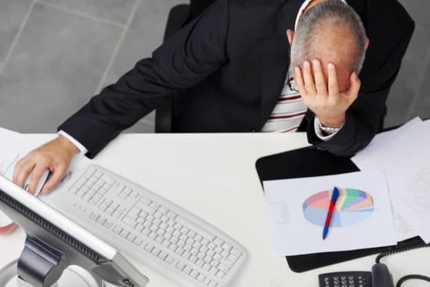 repondre a un avis negatif sur les reseaux sociaux